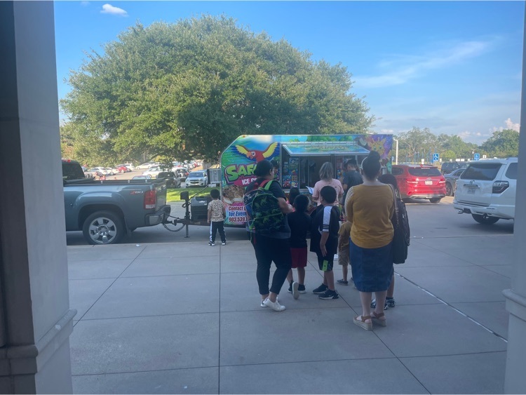 Meet the teacher and ice cream! Thank you parents for coming out! It was great seeing all of our kiddos!
