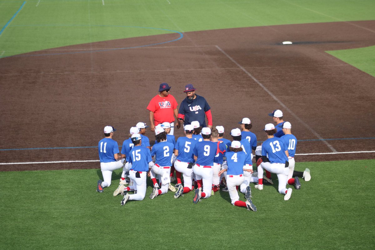 SocialKennel's tweet photo. Great team effort by the @SouthNTIS Stripes 15u today! Way to work! #ForGlory 🇺🇸 https://t.co/ZIEsMO2Nxj