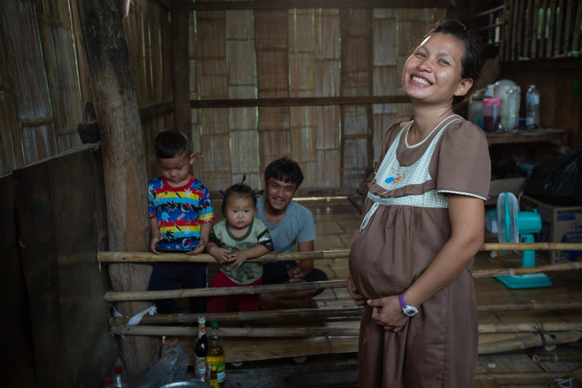 Unfpa_Thailand's tweet photo. 12 August, Mother’s Day in Thailand 🇹🇭
Many pregnant women living in remote areas face challenges in having a safe birth delivery.
UNFPA works with @ThisIsReckitt @Pr_Anamai to ensure #SafeBirthForAll.
https://t.co/oI62T7XHqM
No one should die giving birth. 🤰👏 https://t.co/pMDKc5brT4