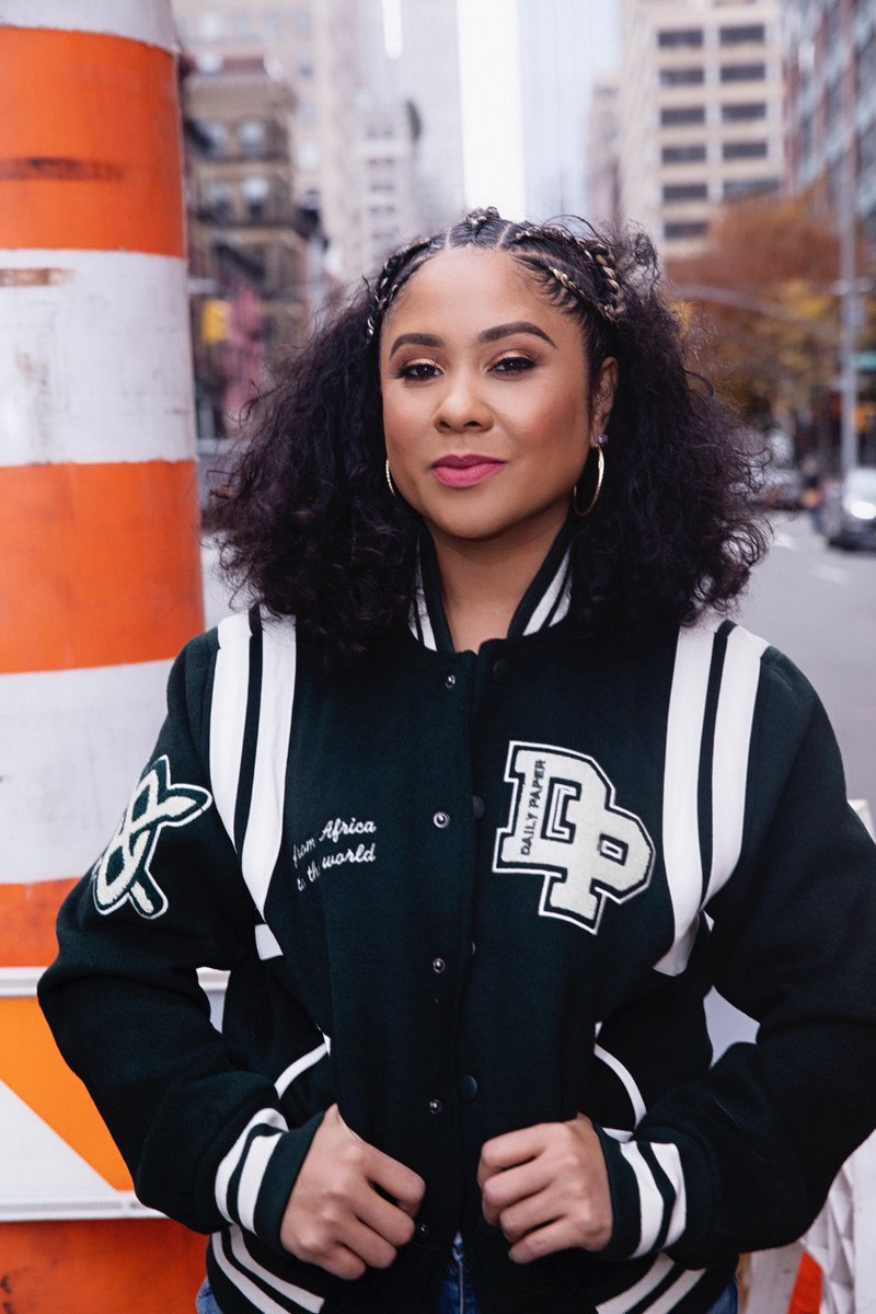 Caribbean Heritage Magazine (@wearechm) on Twitter photo Huge CONGRATULATIONS <a href="/angelayee/">Angela Yee</a> on launching your own show!
🇲🇸
Yee co-hosted the very successful Breakfast Club on the iHeart network for the last 12 years.
🇲🇸
#AngelaYee
#Montserrat
#Montserratian
#CaribHeritage
#CaribbeanHeritage
#WestIndian
#WestIndianHeritage
#WeAreCHM Huge CONGRATULATIONS <a href="/angelayee/">Angela Yee</a> on launching your own show!
🇲🇸
Yee co-hosted the very successful Breakfast Club on the iHeart network for the last 12 years.
🇲🇸
#AngelaYee
#Montserrat
#Montserratian
#CaribHeritage
#CaribbeanHeritage
#WestIndian
#WestIndianHeritage
#WeAreCHM