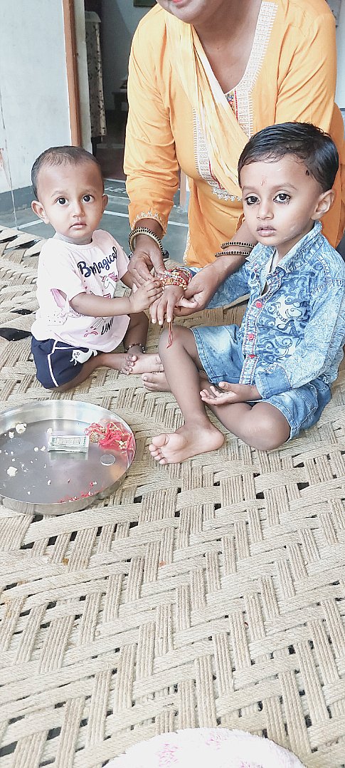 hsaini1133's tweet photo. #rakshabandhan #sonusood #sonusoodworld #sonusoodexplurger https://t.co/mJw3XnEbTM