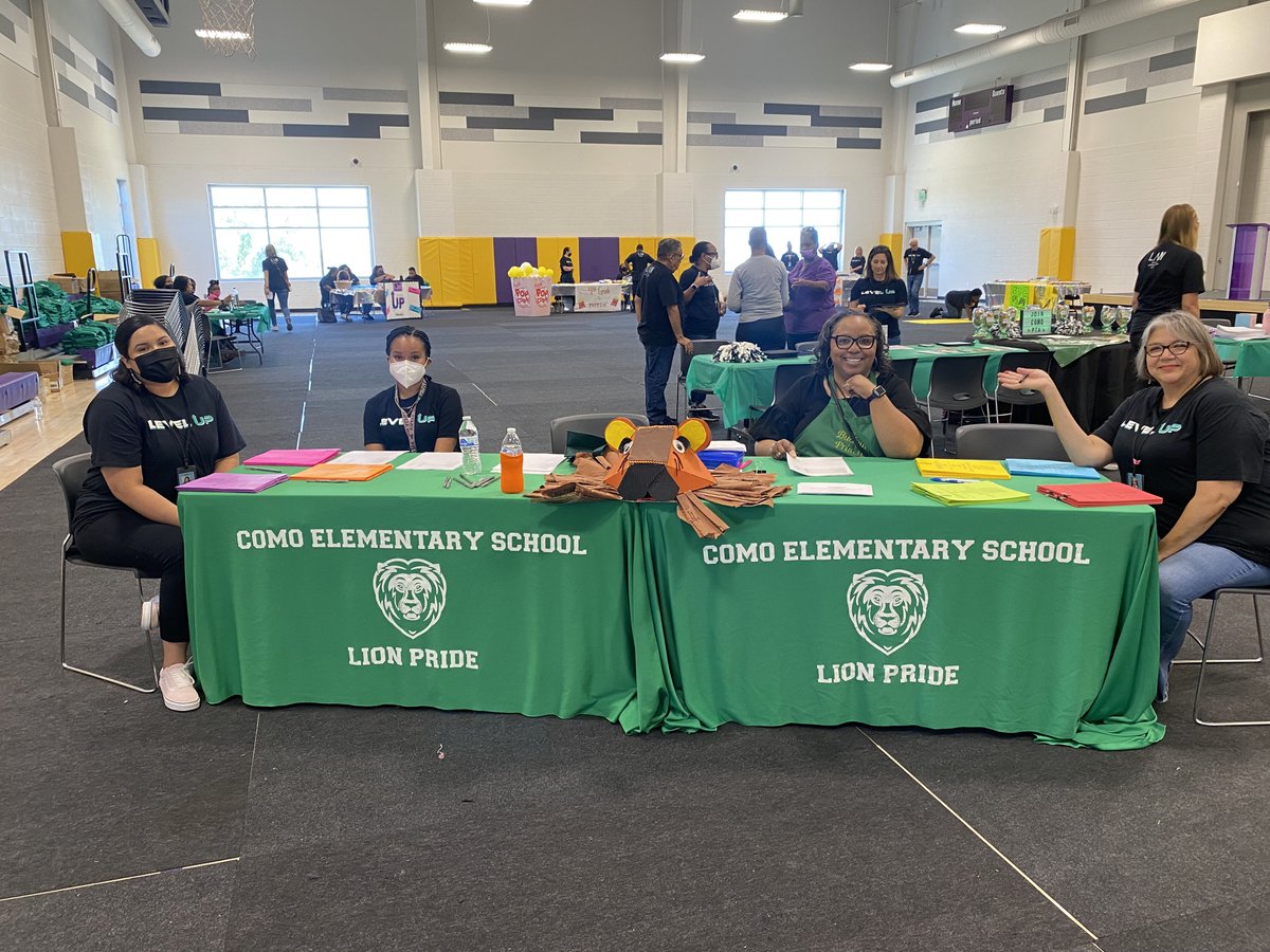Leadership Academy at Como Elementary School tweet media