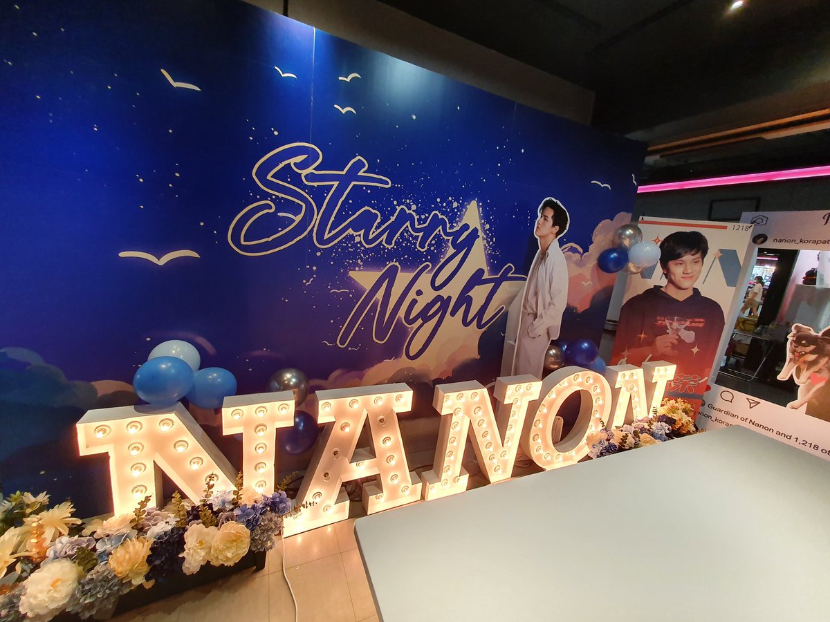 Mixxiwja's tweet photo. ลงไว้หน่อยว่าได้ไปให้กำลังใจนนน และโอม ในงานสำคัญอีกงานหนึ่งของพวกเขา เอ็นดูและภูมิใจในพวกเขาทั้งคู่ 
ส่วนเราผู้ซึ่งเอ็นดูนนน ได้แต่ดูไปยิ้มพร้อมร้องไห้ไปกับน้องด้วย รักนะเจ้าหนูเร้กมัมเหมียวของแม่  6.8.65 #OhmNanon1stFM 
#mynameisnanon #โอมนนน #ยิ้ม5พันของโอมภวัต https://t.co/Hz2TNjUSyo