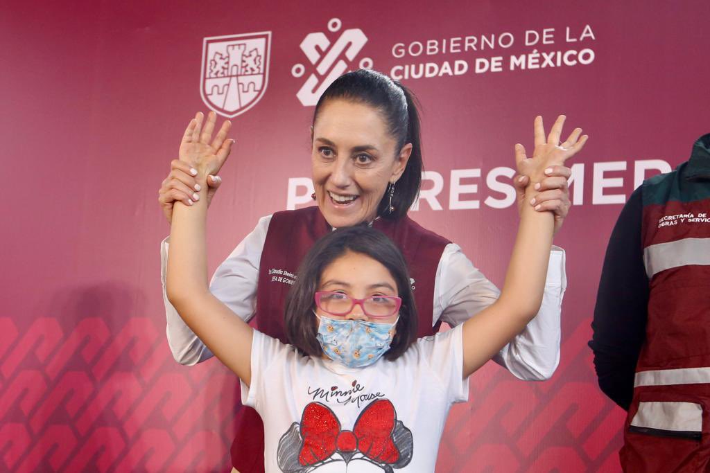 Claudiashein's tweet photo. Hoy visitamos el pilares Merced Gomez en la alcaldía Álvaro Obregón. Educación, Cultura y Deporte gratuitos. Son ya 281 en toda la Ciudad. El acceso a derechos construye ciudadanos libres, conscientes y creativos. https://t.co/jlf79tJeqR