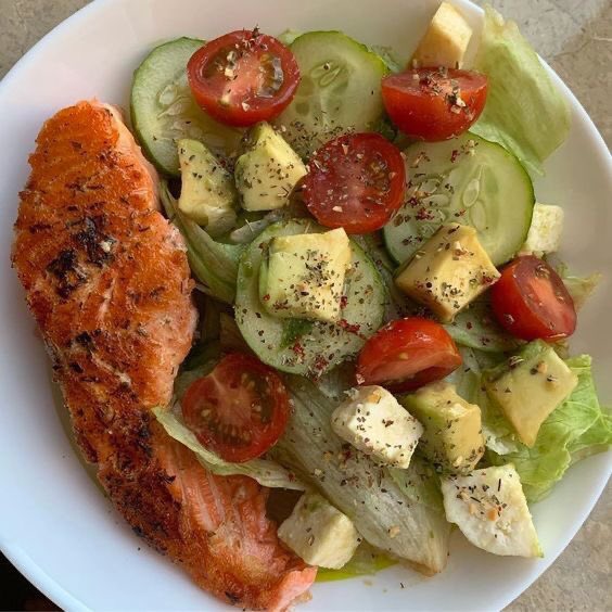 marriepoitiers's tweet photo. Food worth eating #chooseitright https://t.co/q9mgjnzRng