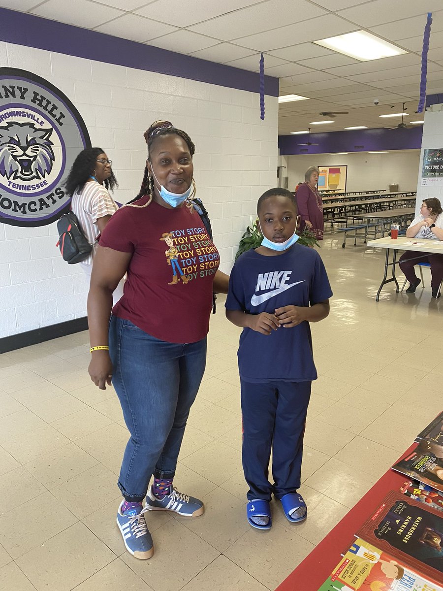 Successful Title 1/Open House meeting with our families! 💜