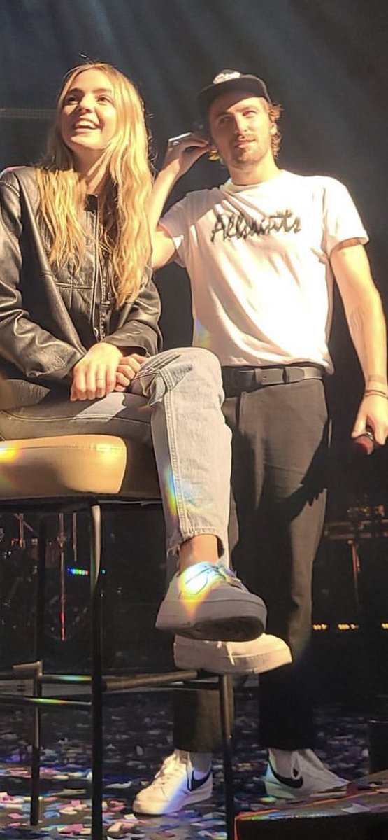 MaddyMaslowBTR's tweet photo. KENDALL PICKED JO AS HIS WWG OMG #jendall 
@HeffronDrive @katelyntarver https://t.co/WM3jfEqA74