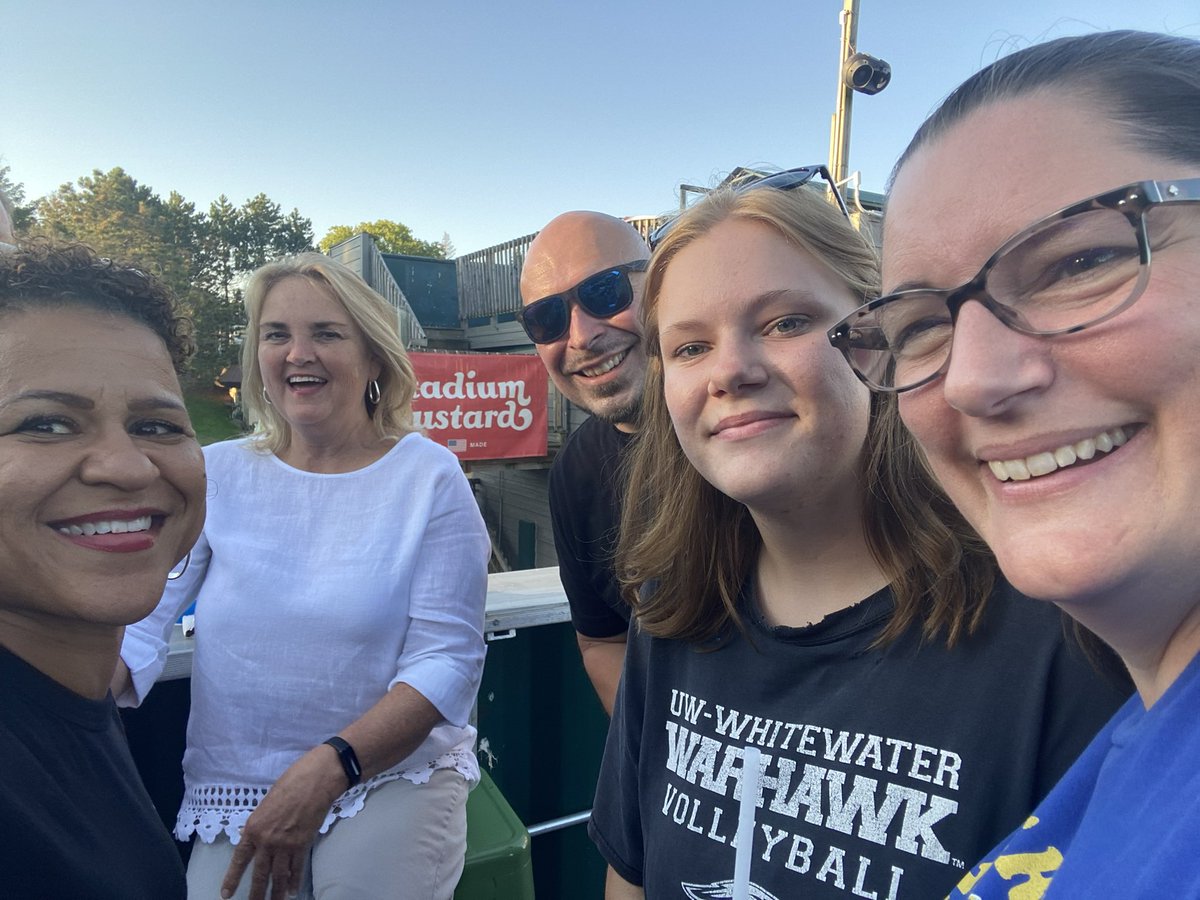 ToddFancher1's tweet photo. Great night for @MadisonMallards baseball with the #AFLIC Team.  #IamAFLIC https://t.co/qqI9N0v3Vs