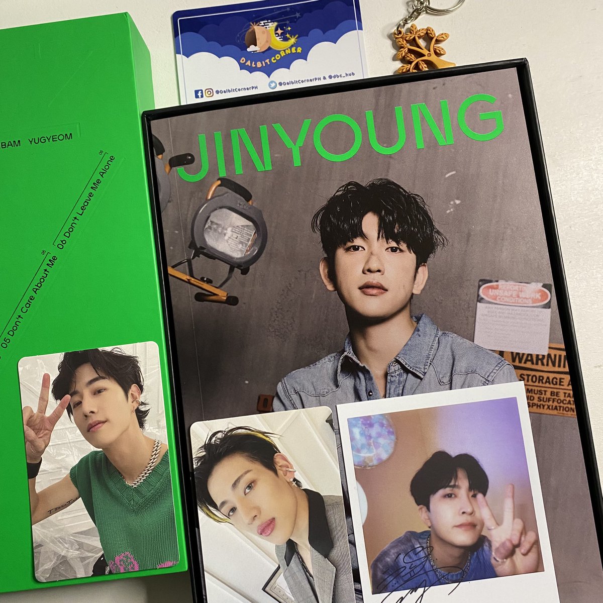 rachasbasket's tweet photo. ΛΛΛ #rachasbmails Β΄ΛΛ
β° happy mail from @DalbitCornerPH π―
finally received my got7 album !! thank you so much po for packing it well and for the freebie π€
alsooo, to whoever gave me this as a gift, thank you so much talaga i appreciate u sm π₯Ήπ«Άπ»
π² #DALBIThanks https://t.co/F8MMhGfGqI