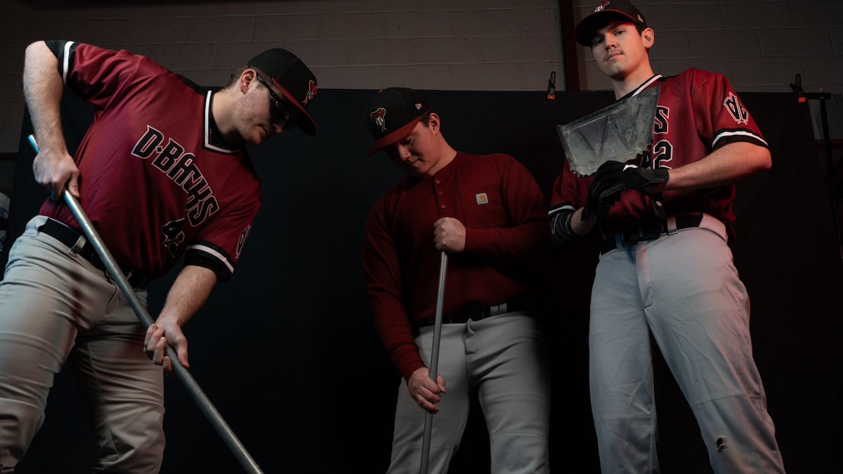 After a hard fought and honourable game of baseball, the Diamondbacks secure an 8-5 win and a spot in the OBAs. We’ll see you next week for senior league playoffs