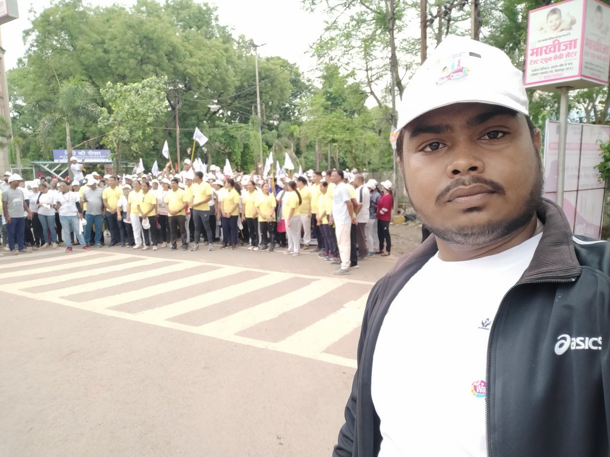 bhaskarsawan1's tweet photo. #sarangarh
@sawan_bhaskar 
@NSarangarh 
@bhaskarsawan1 
#sarangarh #jila_sarangarh https://t.co/sRxQDJQ8Jc