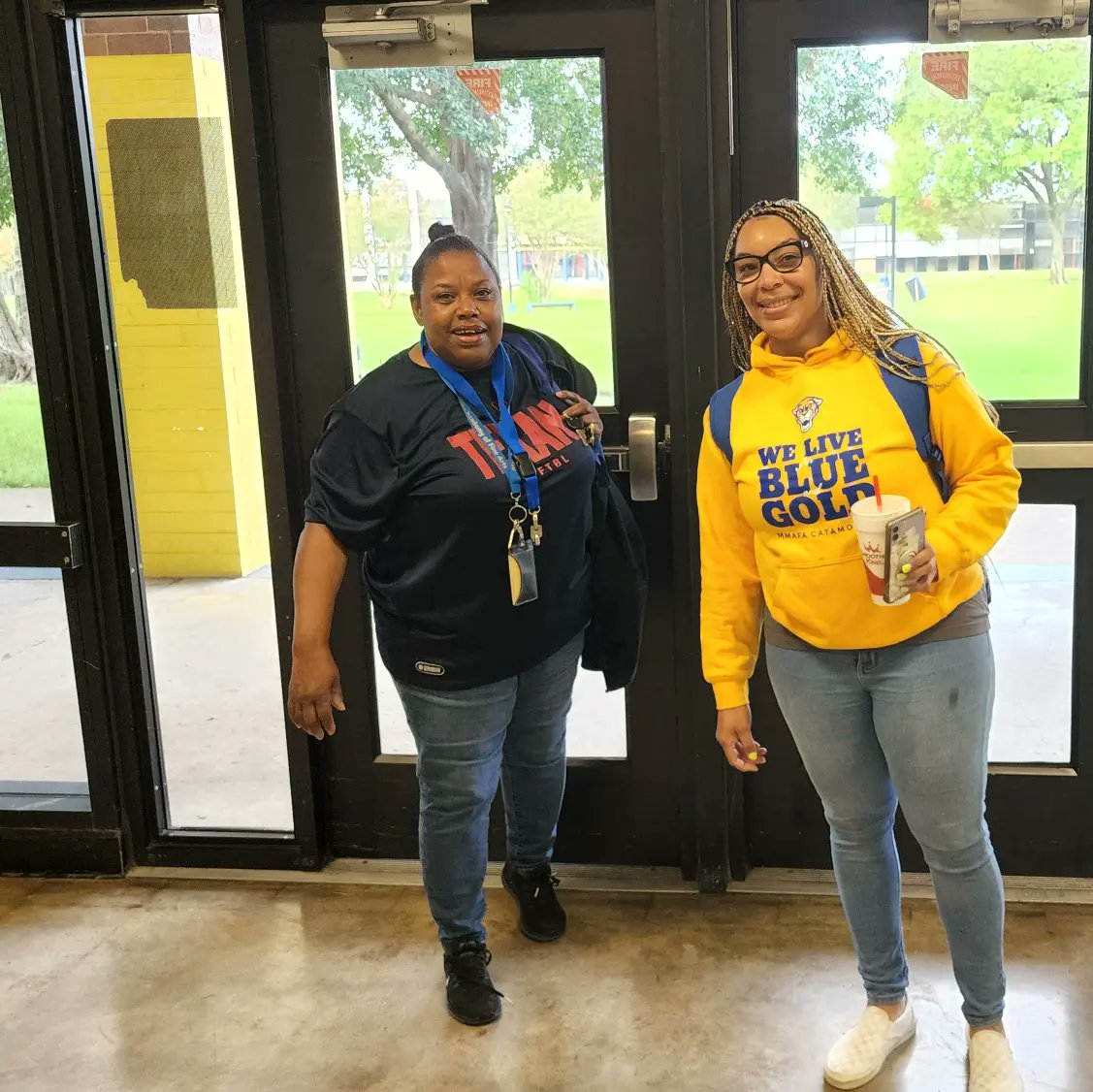 Marshall_HISD's tweet photo. Professional Development #inservice #teacherworkday #Marshall #WeareMarshall #catamounts #CatamountsDream #DreamBig #Houston #HISD #HoustonISD #HxTx #DreamBigNorthSide #HomeoftheMightyCatamounts #HomeofJohnMarshall #Marshall @HoustonISD @VGarcia_HISD @DigitalPromise @dpvils https://t.co/ssdFS02k4W
