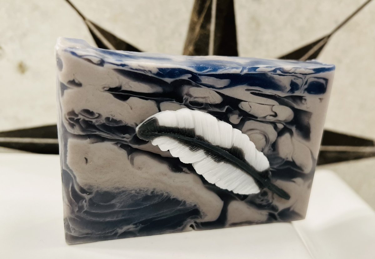 NativeChocTalk's tweet image. A HUGE thank you and shoutout to fellow Choctaw, Tiffany at Baker's Bar Soapery for the beautiful handmade soaps! 🪶 
I'm thinking these could make great stocking stuffers for Christmas, y'all.🎄thebbsoapery.com 
#supportnativebusiness #nativechoctalk @ItsLLBee