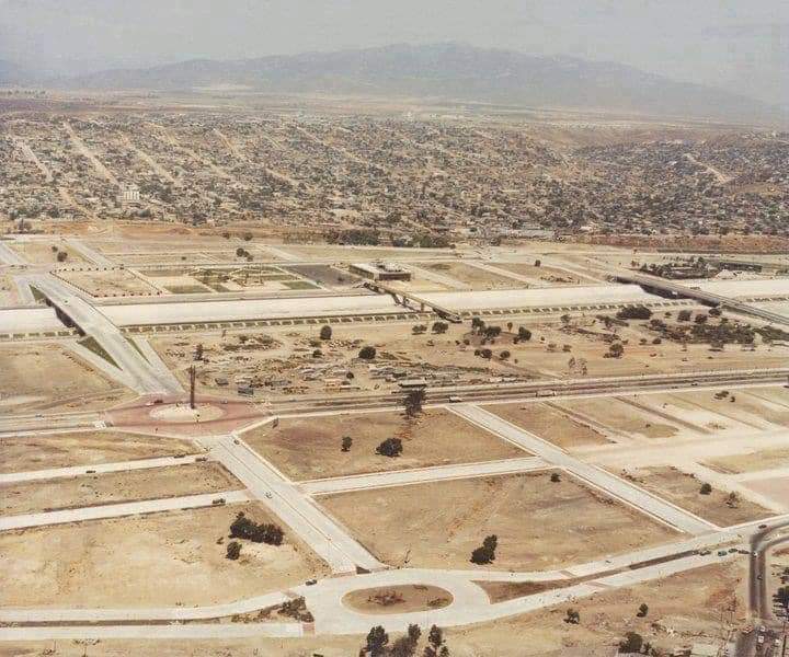 BereniceDiazG's tweet photo. #Tijuana
El antes y después de la que se convirtió en la zona más exclusiva y más cara de Tijuana, Zona Río.

📷:Drone_esteeban https://t.co/eGMYkYYiSz