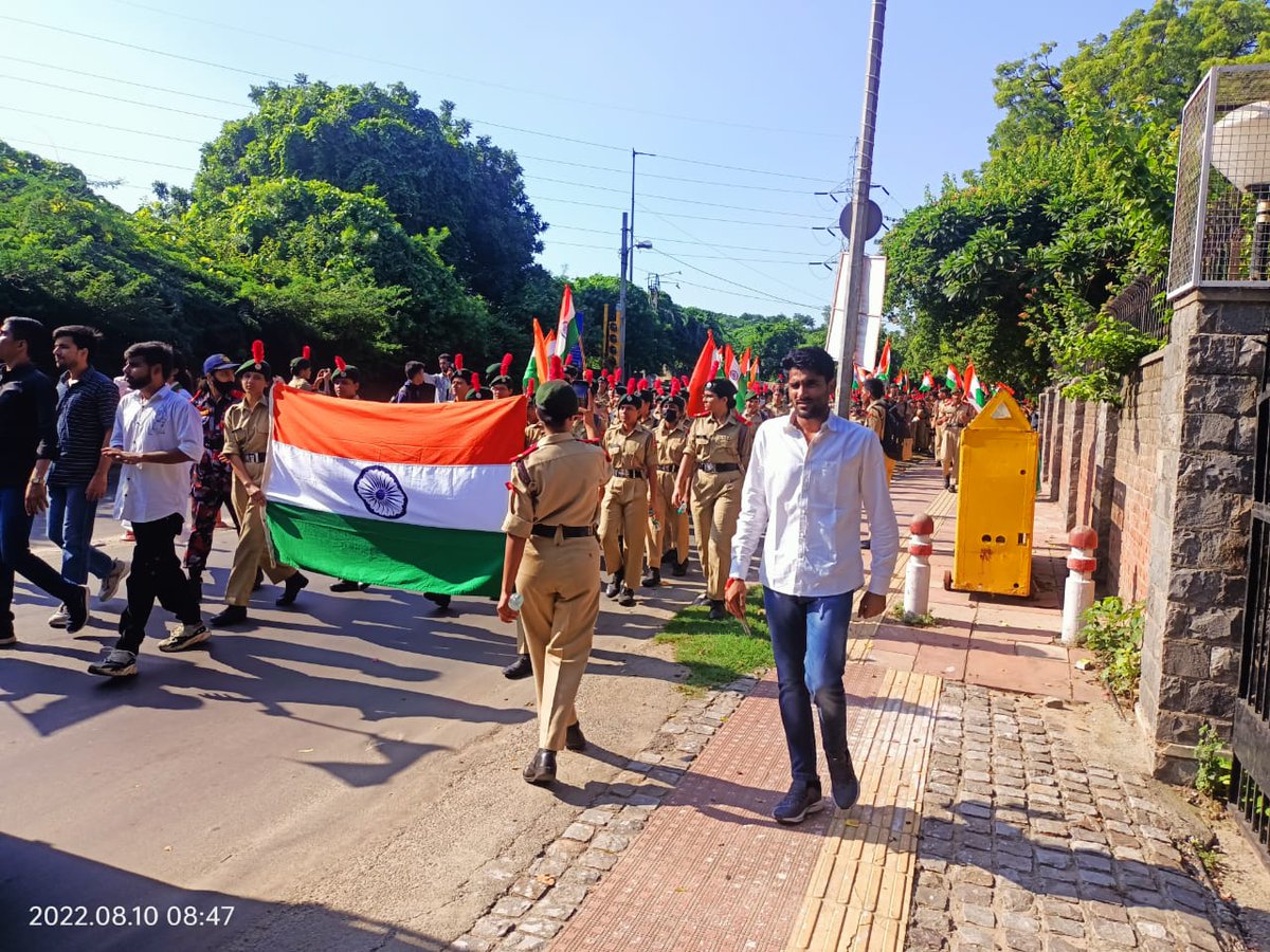 NCC_Dte_Delhi's tweet photo. #HarGharTiranga
300 Cdts of Gp C, NCC Dte Delhi participated in a Tiranga Yatra in DU Campus Area, New Delhi on 10 Aug 22 to spread the message of #HarGharTiranga 
Jai Hind!!
@HQ_DG_NCC 
@drajaykumar_ias 
@DefencePROPalam 
@SpokespersonMoD https://t.co/xTy3RxlEZd