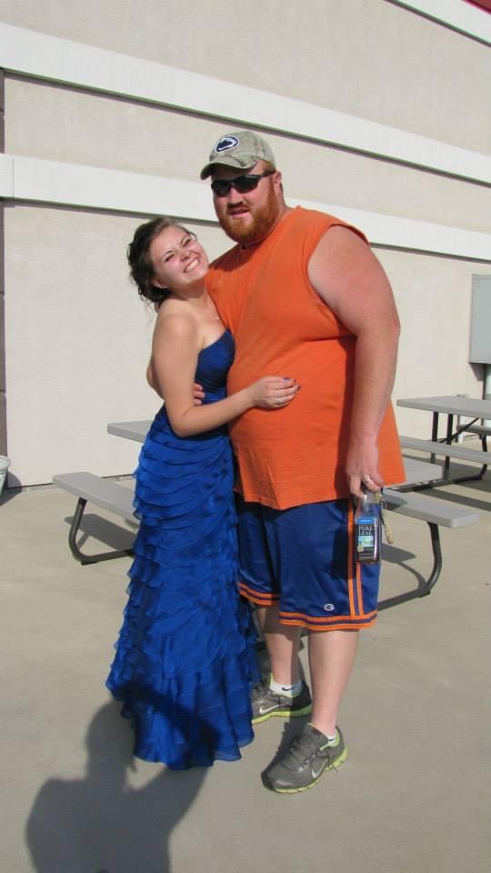 lindsmogan's tweet photo. Unfortunately one of the most influential men in my life, my brother, has lost his battle against multiple myeloma. I will forever love and miss you. 🖤 https://t.co/1dnUFTNfGn