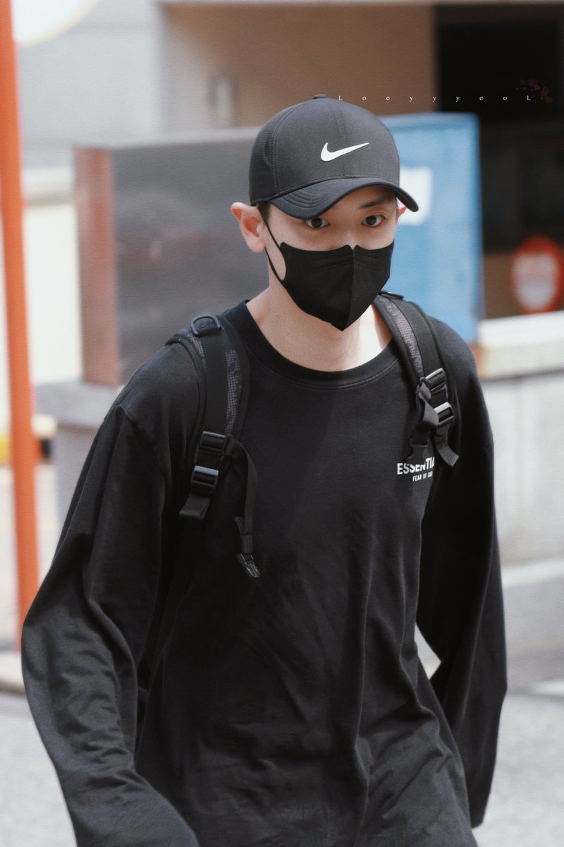 kokokbop's tweet photo. Chanyeol todayy! 🤍 https://t.co/OB9YBvDnWi