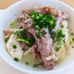 豚肉と豆腐で簡単に一品出来上がり!レンジで手軽に「塩鶏ガラ豚豆腐」。