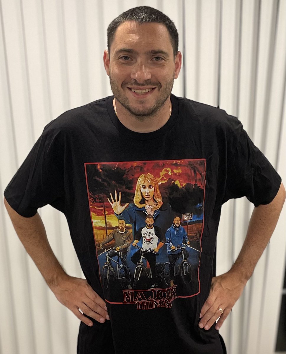 Longisland1892's tweet photo. Just got back from my #honeymoon in #Maui and was so excited to see the new #StrangerThings inspired #MajorThings shirt from @MajorWFPod and @PWTees! @TheMattCardona @MarkSterlingEsq @Myers_Wrestling @ImChelseaGreen @Stranger_Things https://t.co/vi1jp5m64E