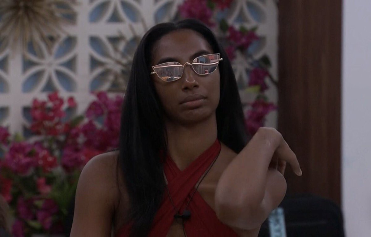 thelawyeryogi's tweet image. This Taylor win is deep. 😭

Seeing a Black woman HUMILIATED to the point of DEPRESSION on national TV, called a hoe, for over a MONTH!

But she kept her head high, even when a BLACK MAN disrespected her MID COMP! 

That’s how you CLEAR! 

The crown NEVER slipped.👸🏿 #BB24