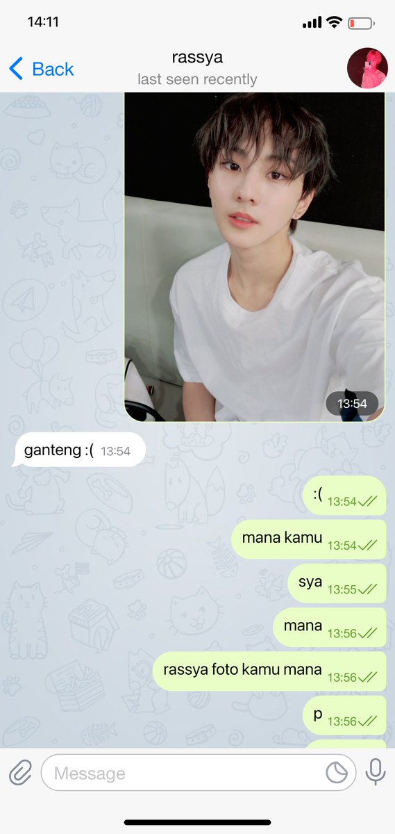 meorijane's tweet image. #yangsun socmed au in which niko keseret seret bercandaan rassya dan rio for no reason at all 😭

tags: fluff, long distance relationship (kind of), college freshman noo, high school senior won, sunwonki if you squint hard enough

(1/3)

(1/3)