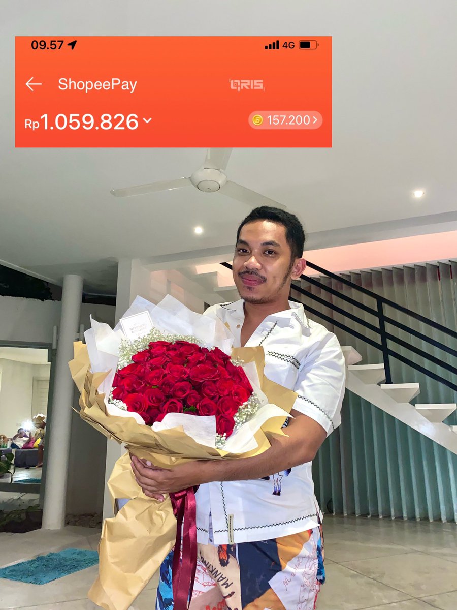 reyhansamuda's tweet photo. Waktunya Jumat Berkah!🤍 aku punya shopeepay sejuta untuk 5 orang yach! Caranya gampang:
1. Wajib Retweet tweet ini
2. Reply jawaban kalian
3. Jangan lupa pake hashtag #JumatBerkah 

Pertanyaannya: 
Apa warna bunga yang ada difoto ini?? ☺️

Cusss ikutan🤍 https://t.co/flwJDbzlN4