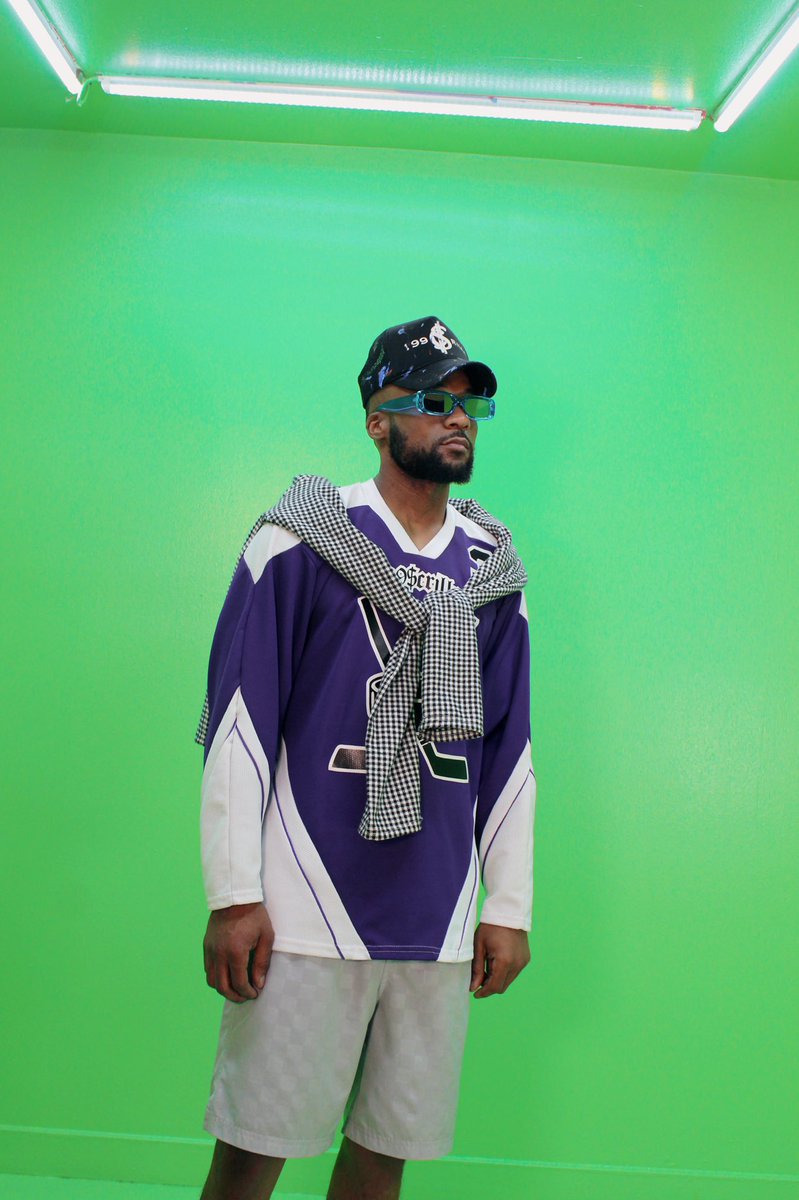$¢ tweet media