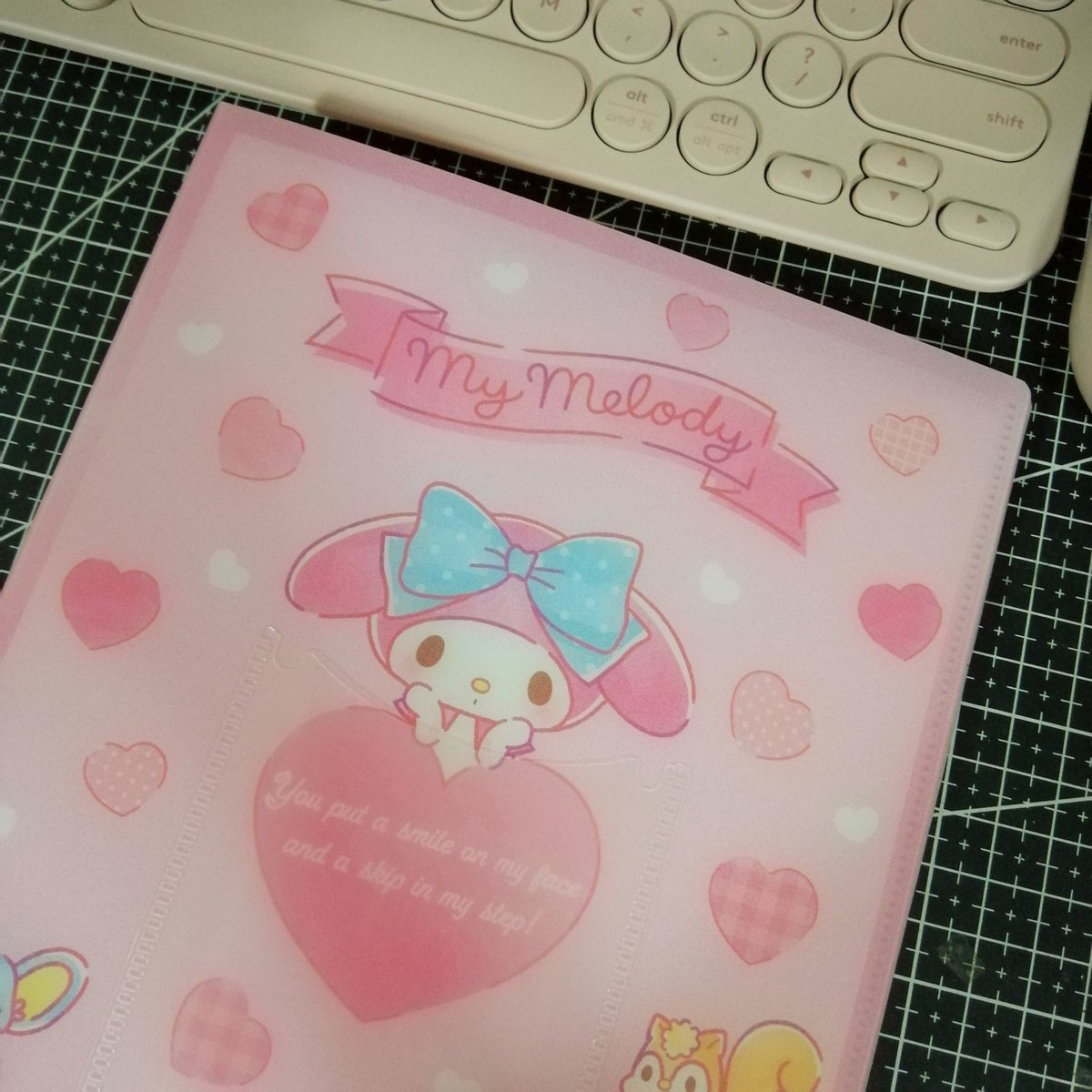 escart0209's tweet photo. #deilyhappymails
💌 from @Nichaaali
#FromChaaali
hiii~ super late feedback but my melody a5 binder is home na po! the binder is still in good condi and steal fries rin. thank you so much and until next time po! 🥰 https://t.co/bjPrrx2Urp