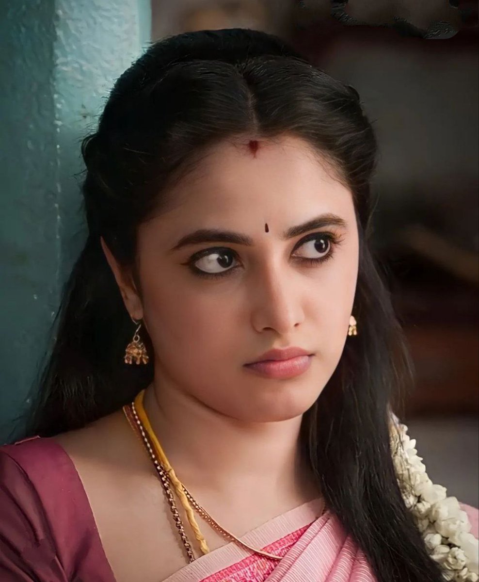 Sathya_222's tweet photo. பலருடைய பிரிவுக்கான காரணத்தை யோசித்து பார்த்தால்..

அதிகப்படியான அன்பும்,
நம்பிக்கையுமே காரணமாக இருக்கிறது!
  
   ❤️💙💜 https://t.co/KxYvtf1rzN
