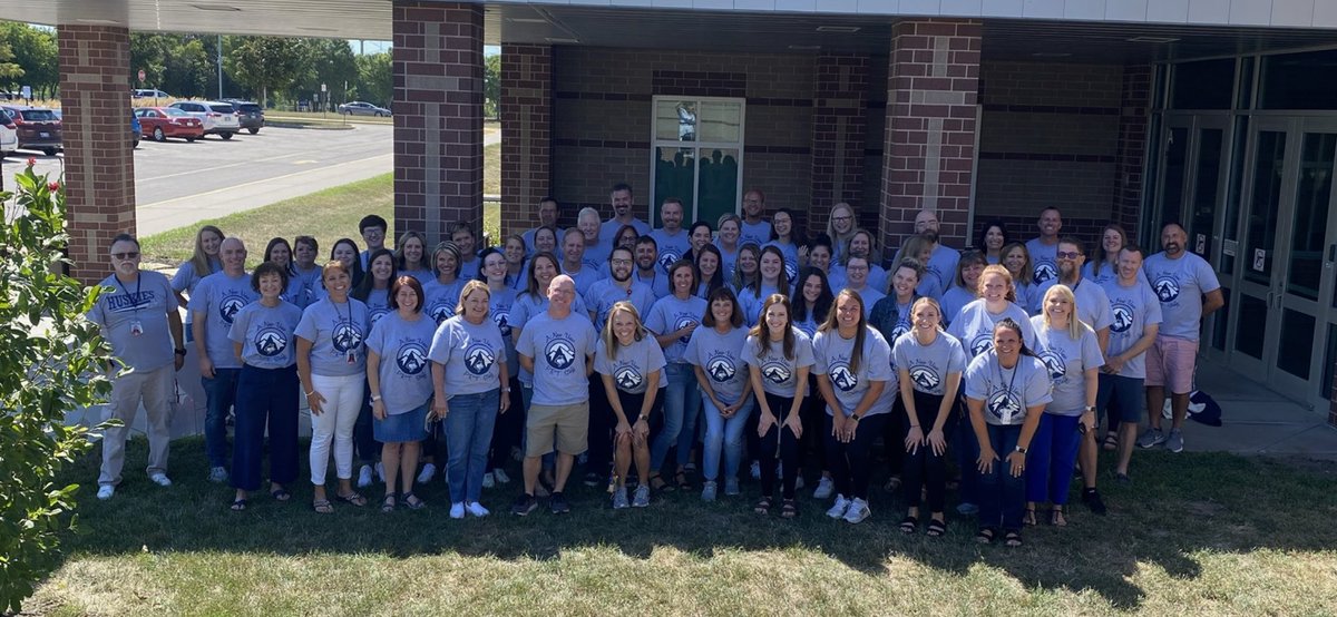 This <a href="/PRT_Huskies/">Prairie Trail</a> staff is ready to welcome back all of our Huskies tomorrow! This group of educators is absolutely THE BEST. It’s going to be a great year - bring it on! 🐾💙🤩 <a href="/jenstoskopfPRT/">jenniferstoskopfPRT</a> <a href="/BMellenPRT/">BMellenPRT</a> #OPSforTheirFuture #NewView