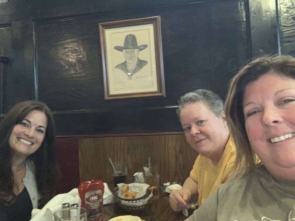 Rachel Robins (@3rmommy) on Twitter photo You know you are having a great Thursday when you get to have dinner with 2 of the BEST CSMs at <a href="/edmentum/">edmentum</a> Team OK is one blessed group!! <a href="/LymariElainas/">Dr. Lymari Rodriguez</a> <a href="/trice_jeri/">Jeri Trice</a> You know you are having a great Thursday when you get to have dinner with 2 of the BEST CSMs at <a href="/edmentum/">edmentum</a> Team OK is one blessed group!! <a href="/LymariElainas/">Dr. Lymari Rodriguez</a> <a href="/trice_jeri/">Jeri Trice</a>