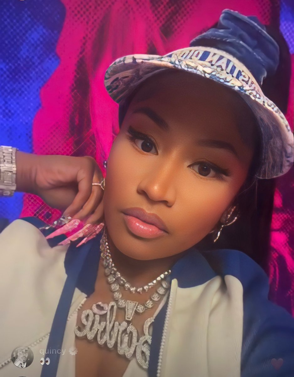 BadLikeABarbiee's tweet photo. Name a badder bitch. I dare you #QueenRadio #SuperFreakyGirl https://t.co/owHScXukwo