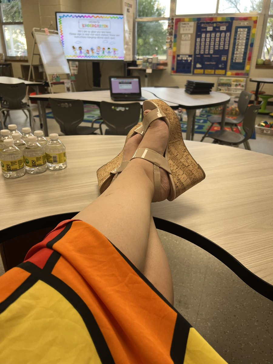 kelliinkinder's tweet photo. First in person Meet the Teacher night was a huge success!!!! I am so excited to get started with my new group of Kinder kiddos and have an amazing year. My heart is full. ♥️ https://t.co/GcGZ5o4Xmc