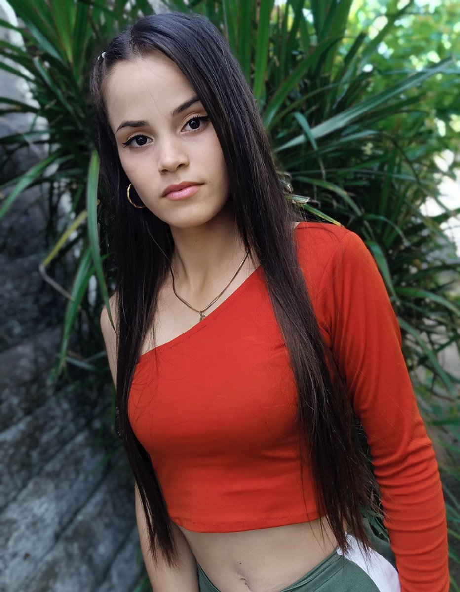 **Por aquí Noe_✨🦋 tweet media
