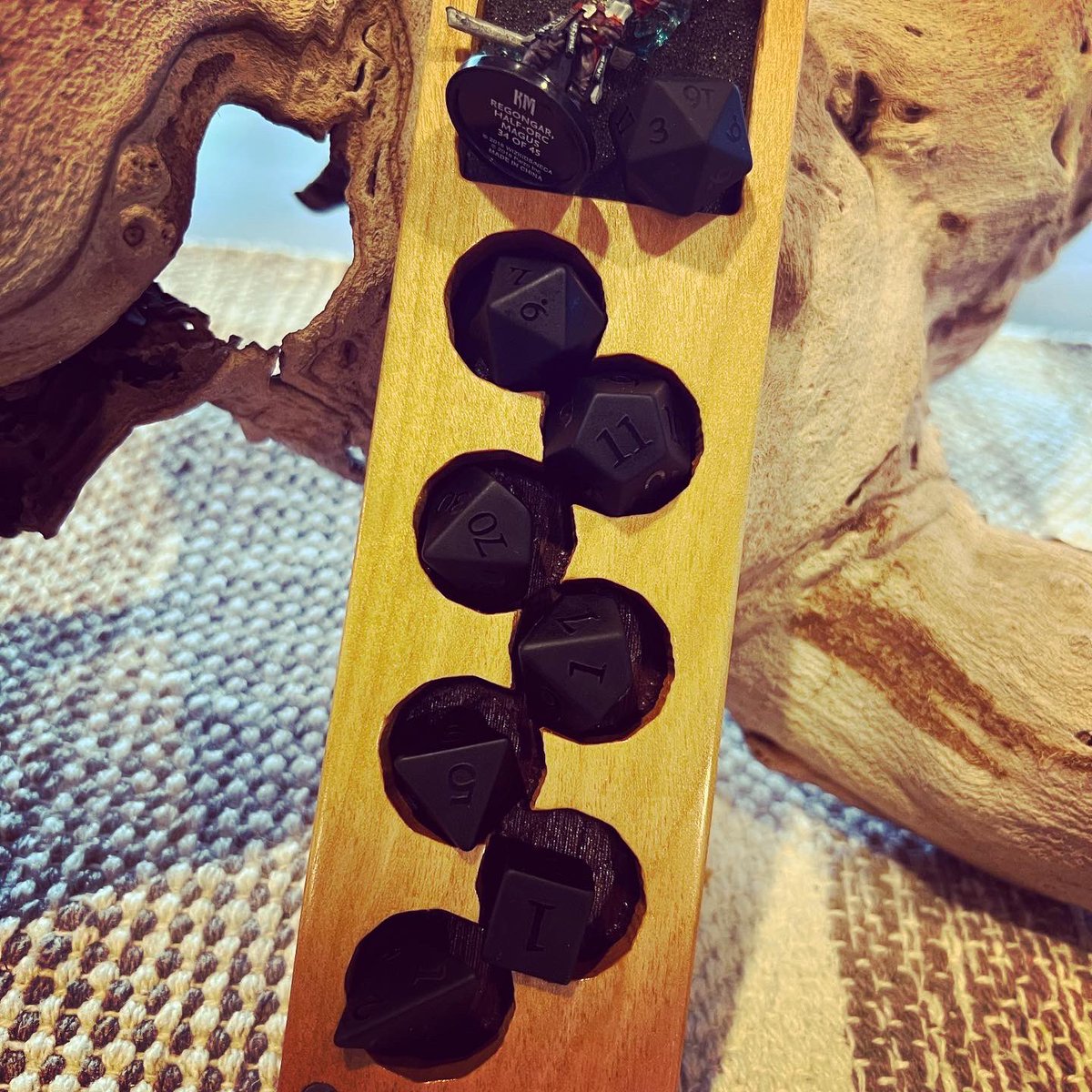 critgamesllc's tweet photo. Got my dice set today for my hex blade warlock sorcerer. It’s black on black obsidian dice! #dnd #tabletop #dice #diceporn #rpg #games #critgames https://t.co/PYwoMnre0r