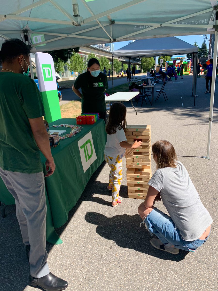 Burnaby TD teams were out in our local community for the <a href="/SBurnabyNH/">BNH South House</a> Summer Street Party! Bring on the Giant TD Jenga game 💚 <a href="/juliearmour_td/">Julie Armour</a> <a href="/steventsangaris/">Steven Tsangaris</a> <a href="/zacharylordTD/">Zachary Lord</a> @ChristinaSunwoo <a href="/Jessiezheng_td/">Jessie Zheng</a> @EricLamTD <a href="/zohrehale/">zohrehale</a>