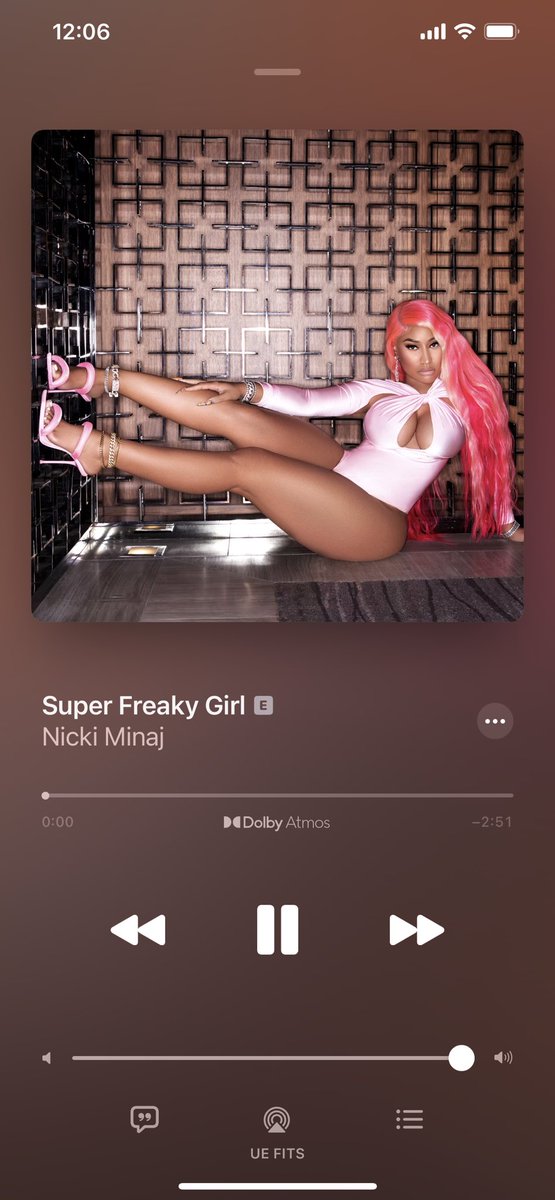 Gbousta69's tweet photo. This is going to be on replay…. Rrrrrr… I’m stickier than apple pie baby… @NICKIMINAJ #SuperFreakyGirl #QueenRadio #NickiMinaj #prettygang #Barbz #applepie #Feaky #G https://t.co/EKLkcvp5qO
