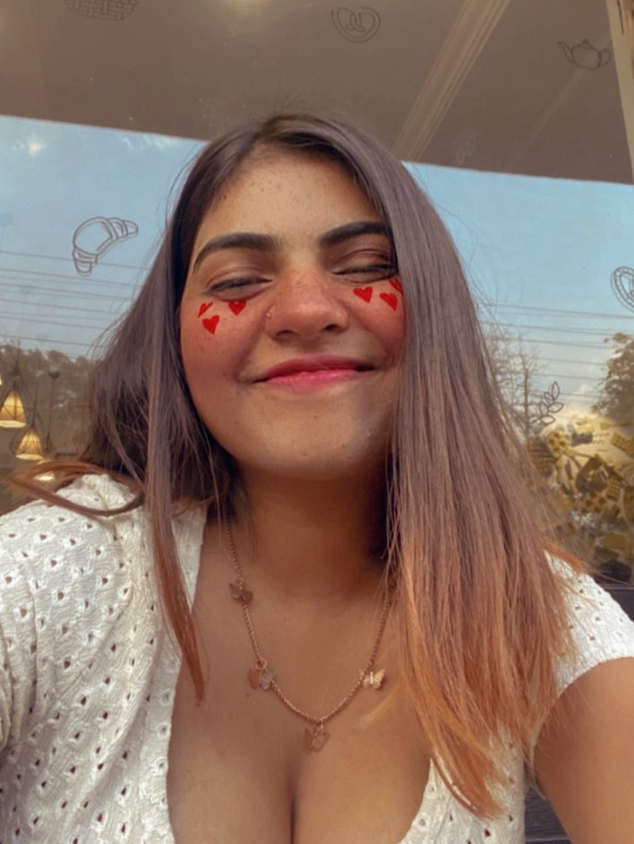 hearts on cheeks  🥰💓