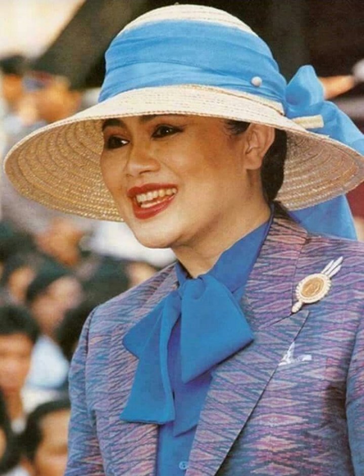 💛ทรงพระเจริญ💛 วันแม่แห่งชาติ 12/08/22