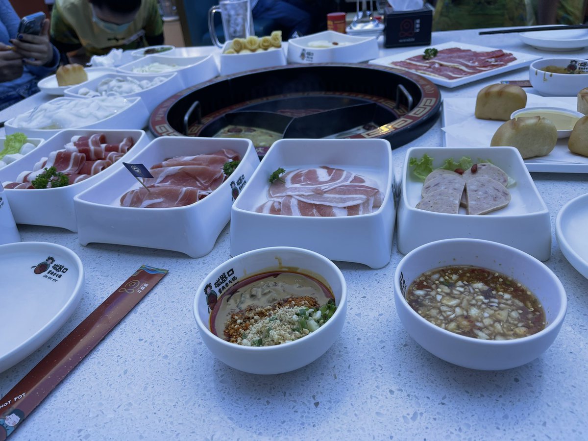 jomjai_konjing's tweet photo. มากินม่าหล่ากัน
#CQK Mala Hot Pot https://t.co/yIsw0kjua4