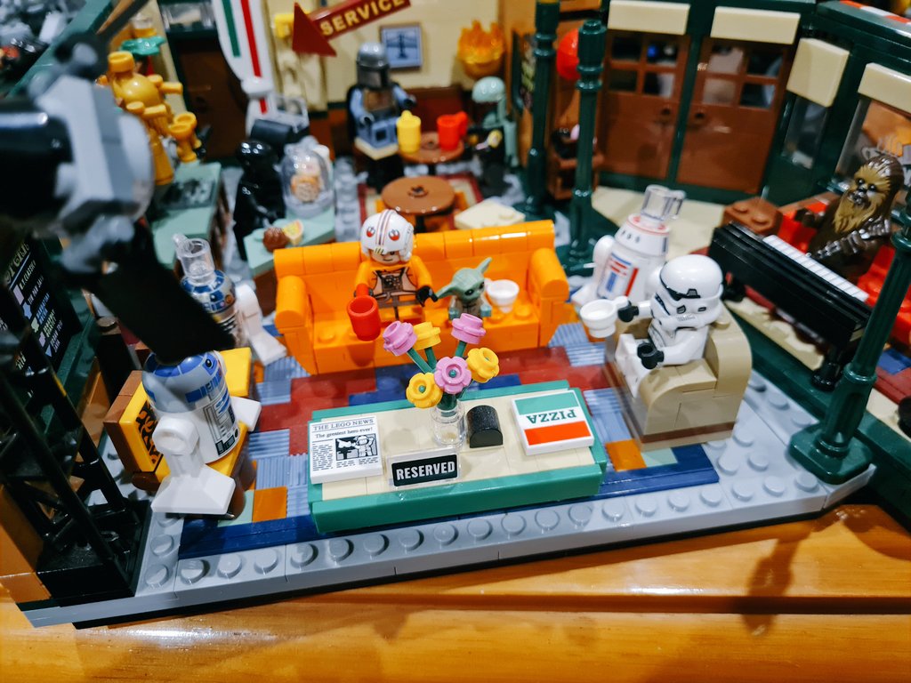 Camhardy193's tweet photo. You will never find a more wretched hive of scum and villainy! What do you think @LEGO_Group @MarkHamill https://t.co/rcDvUo3eIK