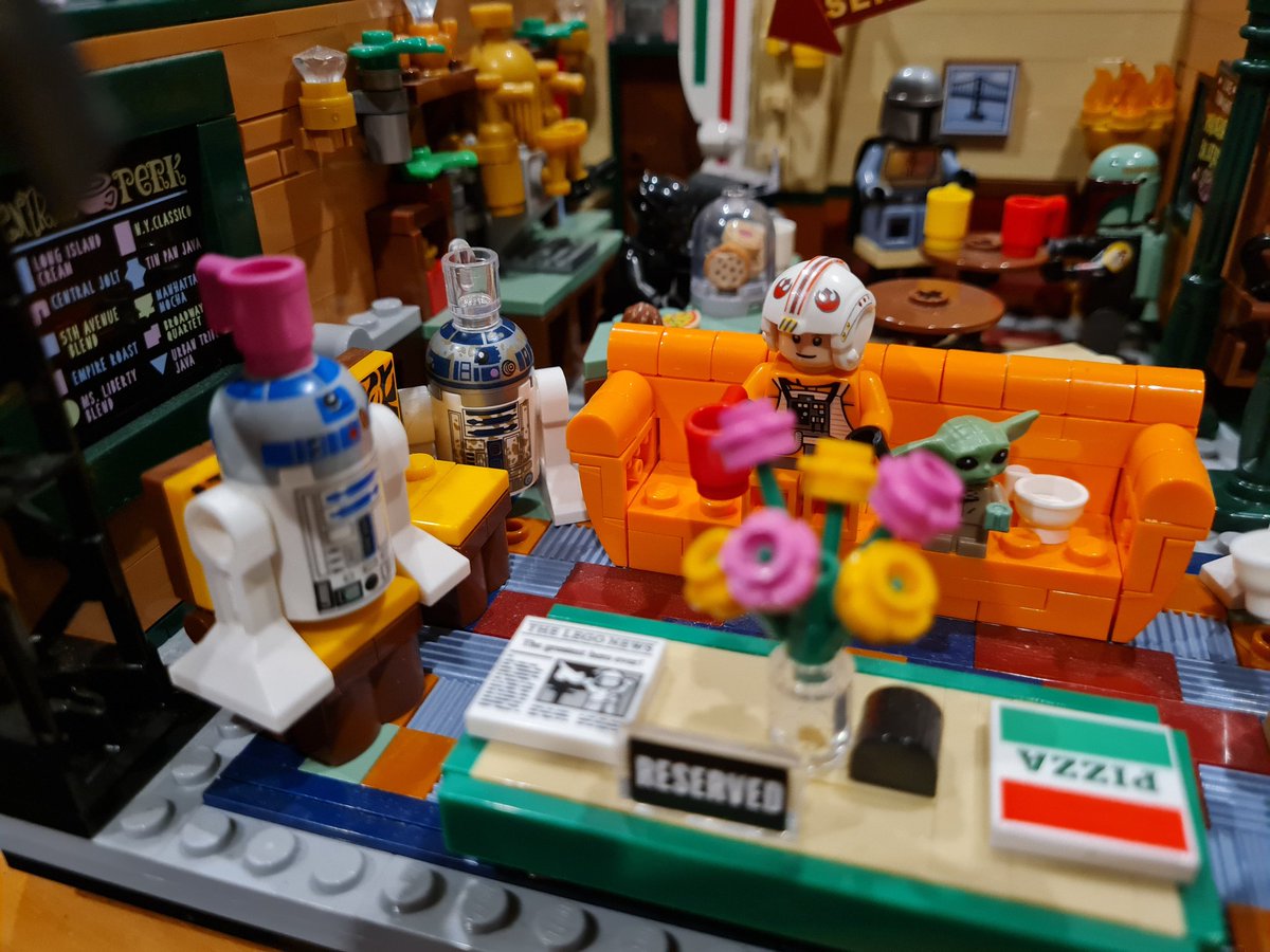 Camhardy193's tweet photo. You will never find a more wretched hive of scum and villainy! What do you think @LEGO_Group @MarkHamill https://t.co/rcDvUo3eIK