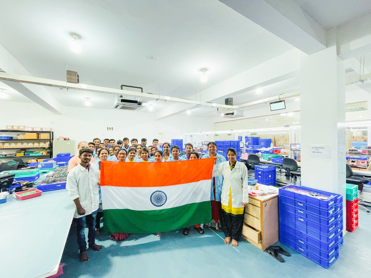 ElMeasureIndia's tweet photo. A nation's freedom resides in the hearts and in the soul of its people.
Celebrating our 75th independence at the campus.
#IndependenceDay #IndependenceDay2022 #India #HarGharTiranga2022 #Tiranga #IndependenceDayIndia #JayHind #tringa #elmeasure https://t.co/yxp4slt3tX