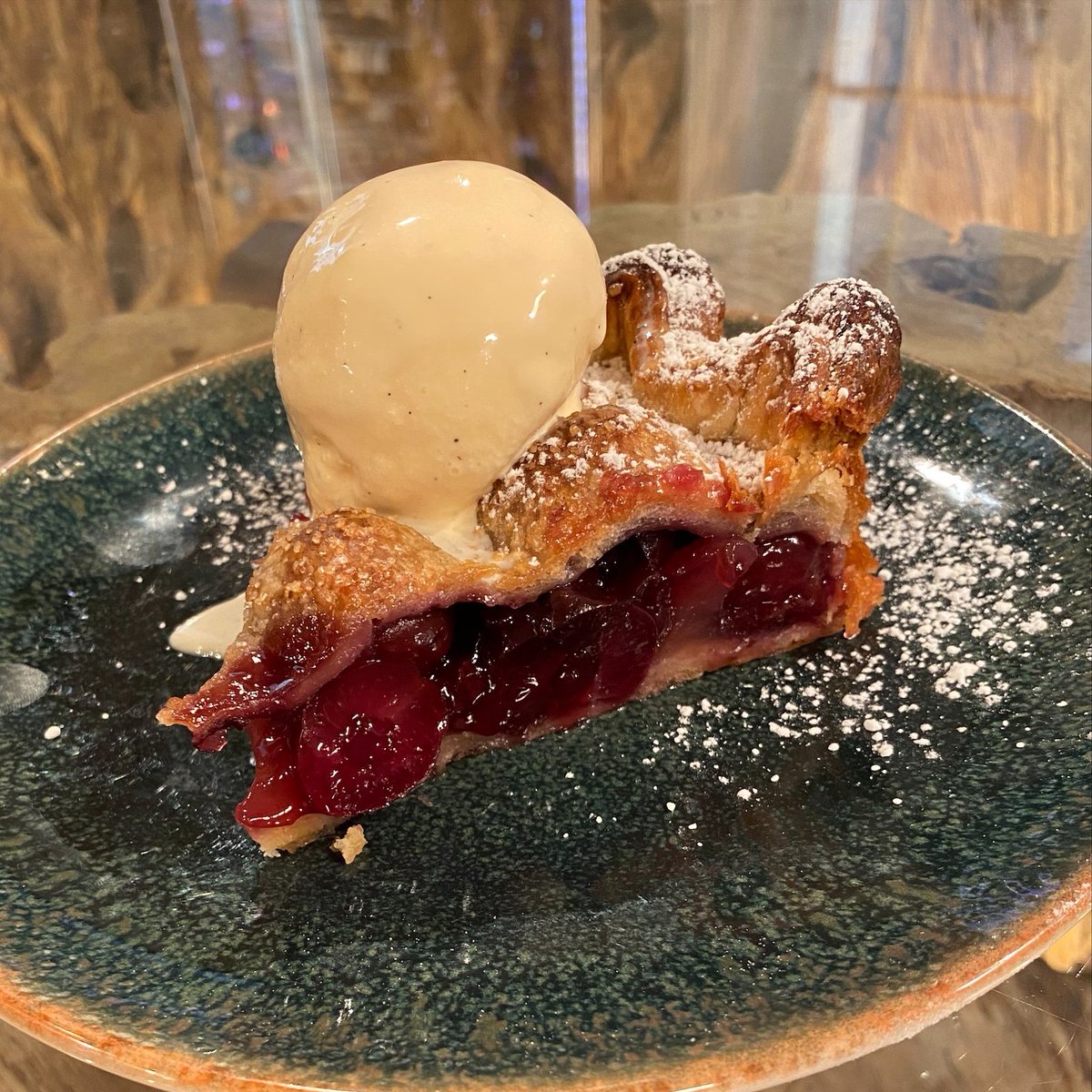 Remember if you want to make any of today's studio dishes, you can find them all on the @BBCFood website! Just head to bbc.co.uk/saturdaykitchen 

<a href="/matt_tebbutt/">Matt Tebbutt</a> <a href="/paul_a_young/">paul.a.young</a> <a href="/Brynwchef/">Bryn Williams</a> #RavneetGill