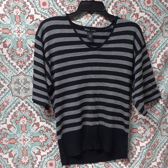 ChaiTeaQueen's tweet photo. So good I had to share! Check out all the items I'm loving on @Poshmarkapp #poshmark #fashion #style #shopmycloset #george #newyorkcompany #beverlyhillspoloclub: https://t.co/c6zC95hHw1 https://t.co/a0Eusz9y9R