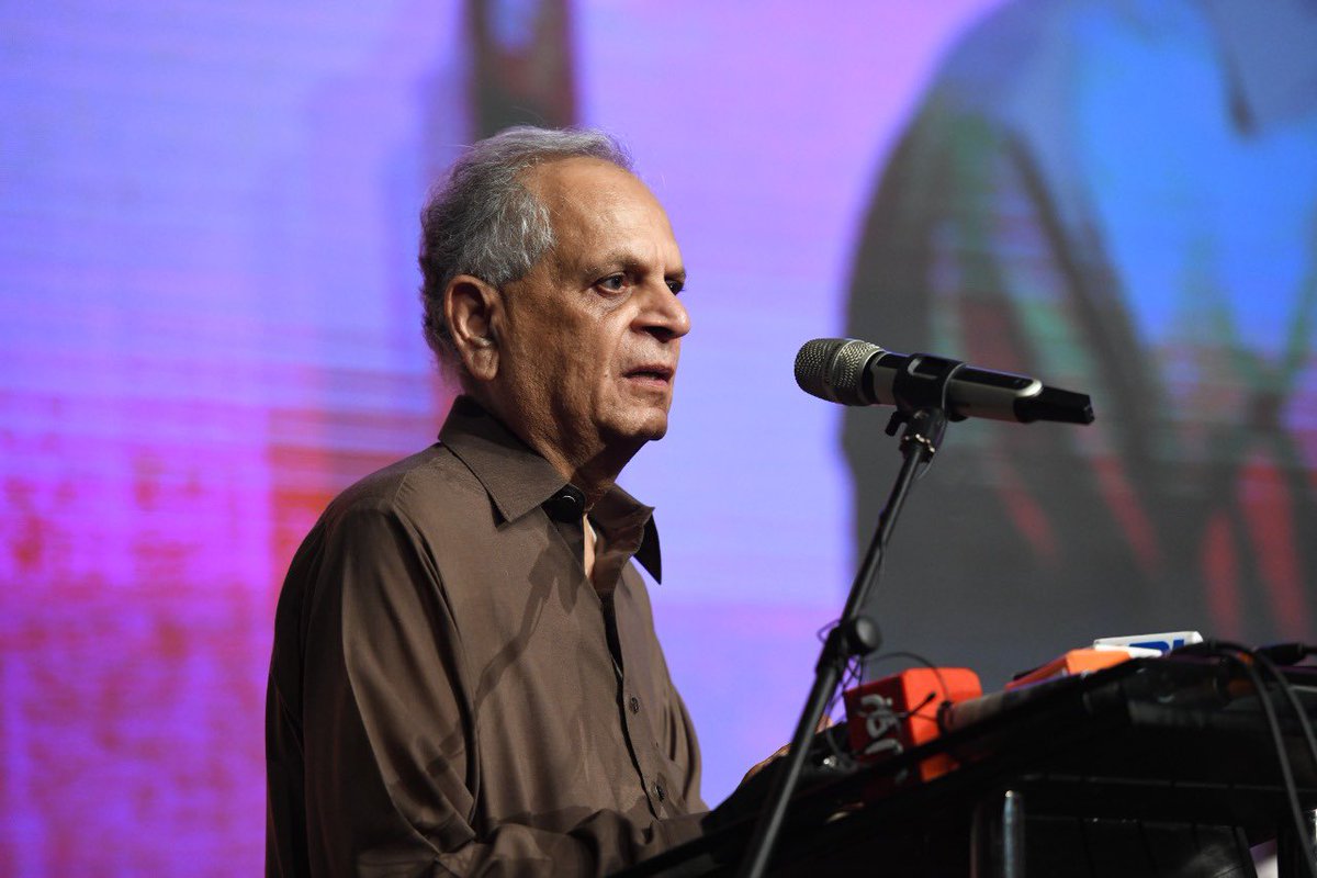 IqbalZAhmed's tweet photo. Pleased to have made opening remarks at the LLF earlier this year welcoming delegates from Pakistan 🇵🇰 and eight other countries 🌍 . #dialogues #vibrant #society #books #ideas Grateful to all those who make this annual event possible as a free and open festival. https://t.co/t7mRnss2k3