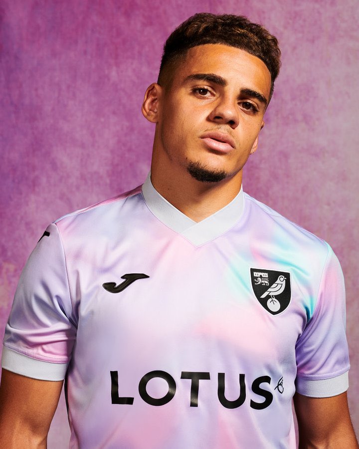 ActuFoot_'s tweet photo. Norwich dévoile son surprenant nouveau maillot Third. 😮

Vous validez ? https://t.co/wJ6zjAj8A1