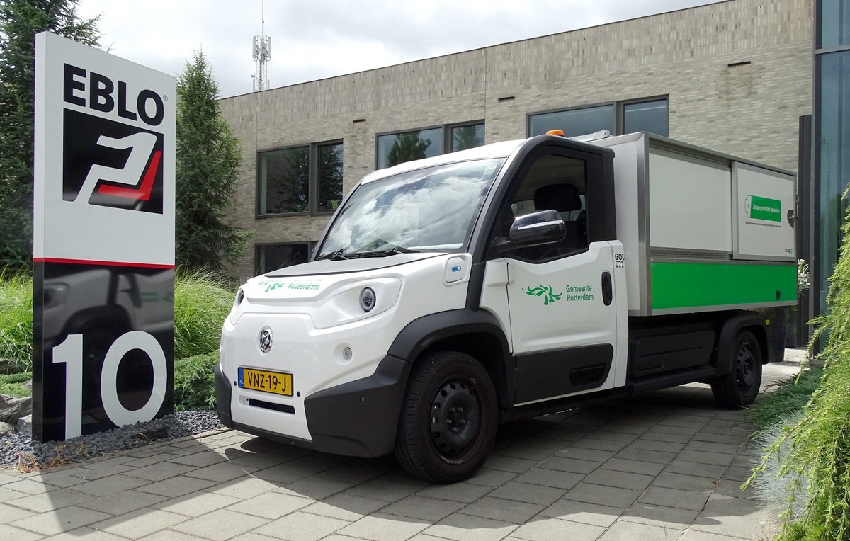 ebloseatingNL's tweet photo. Voor de gemeente Rotterdam mocht EBLO de chauffeursstoel van een 100% elektrische Goupil bedrijfswagen vervangen voor een ergonomische stoel: https://t.co/btnSy5hGoN

#EBLO #chauffeur #gemeenterotterdam #ergonomie #bedrijfswagen #elektrisch #goupil #chauffeursstoel #Rotterdam https://t.co/g7jyZr7jwm