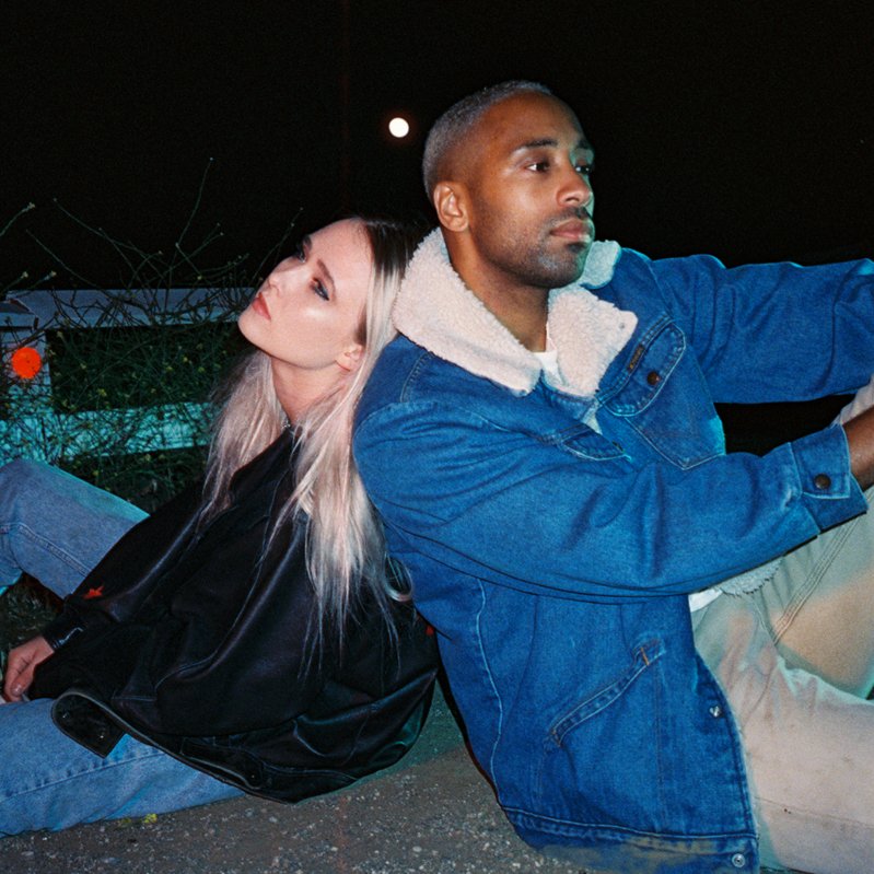 myrcrdlbl's tweet image. #Interview: #pop musicians @cimofrankel and @skofeemusic share the stormy romance that is their latest collaborative effort ‘Where Do You Hide Your Love’
bit.ly/3dnfQEg
#newmusic #popmusic