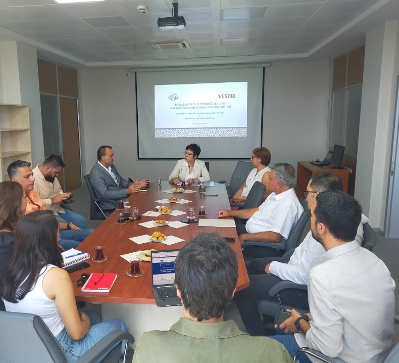 deu_team's tweet photo. Bilim ve Teknoloji Uygulama ve Araştırma Merkezimiz, Vestel Beyaz Eşya A.Ş.  ile “Beyaz Eşya Ve Ev Elektroniği Sektörü Sarf Malzemelerinin Sürdürülebilir Üretimi” konusundaki araştırmalar için beş yıl süreli gizlilik anlaşmasına imza attı. #universitemDEU https://t.co/Bx8k0mazCa